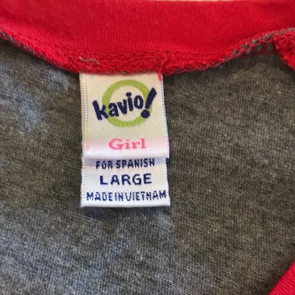 Graphic Tee with holiday theme - Picture 3 of 4